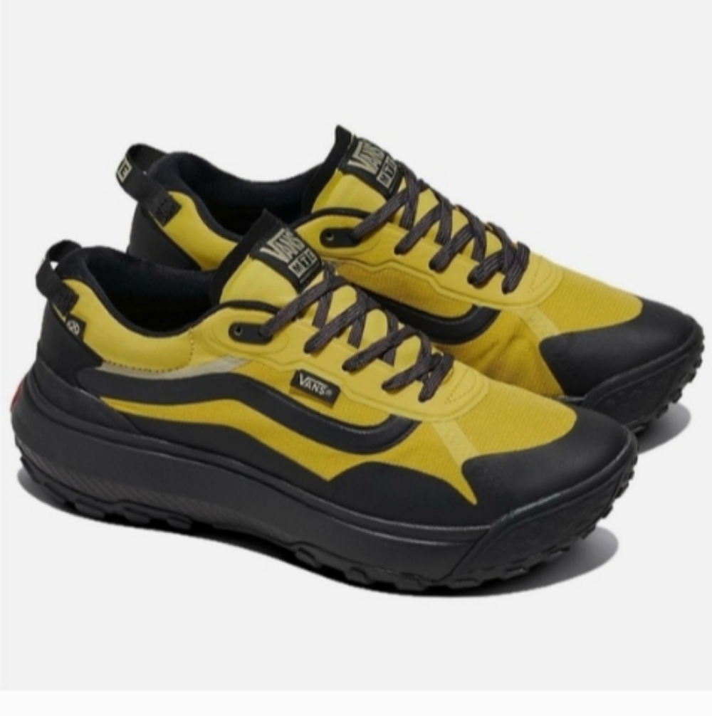 New 7.5sz Vans MTE Crosspath Black/Yellow Hiking Trail Sneakers Mens